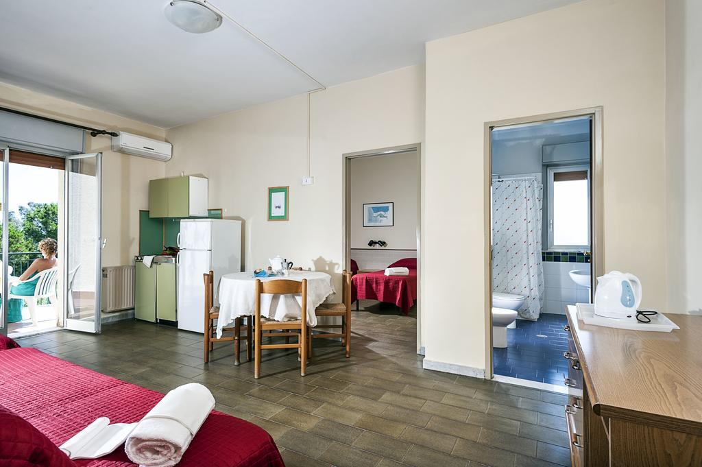 Villa Collina Giardini-Naxos Extérieur photo