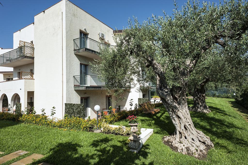 Villa Collina Giardini-Naxos Extérieur photo