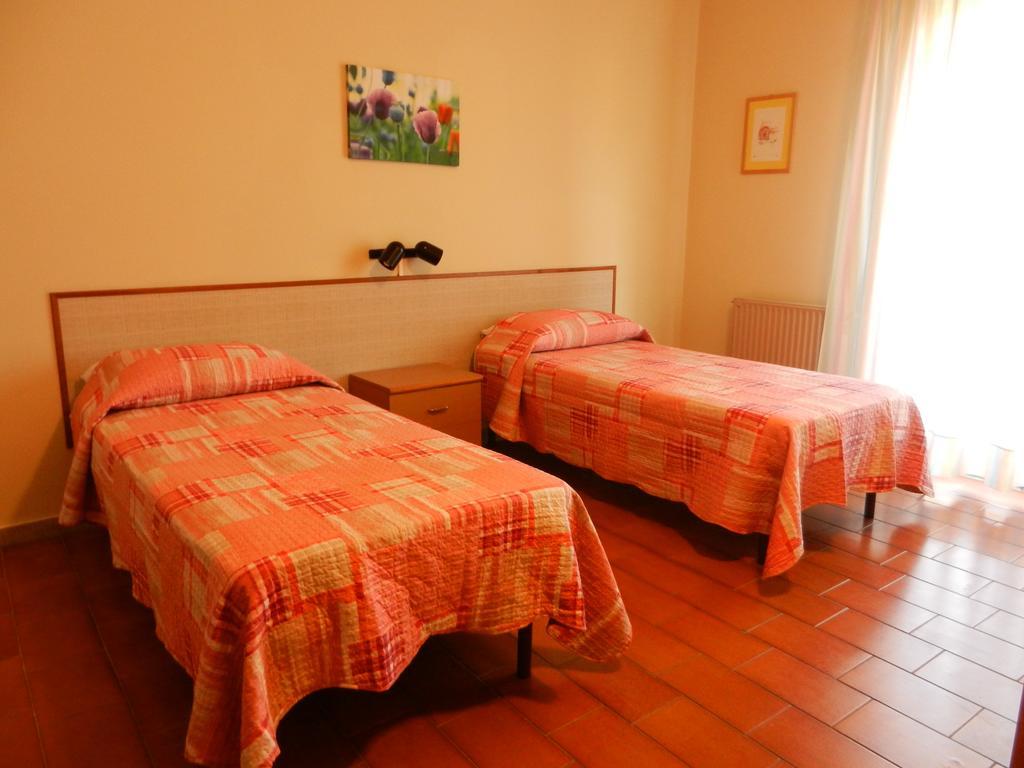 Villa Collina Giardini-Naxos Chambre photo