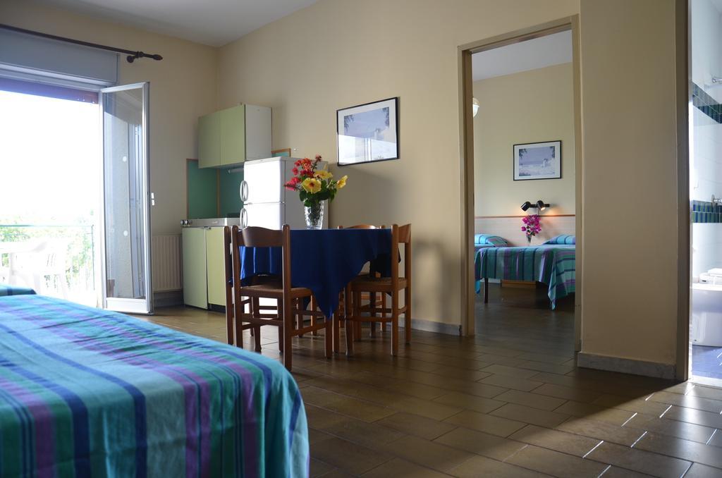 Villa Collina Giardini-Naxos Chambre photo